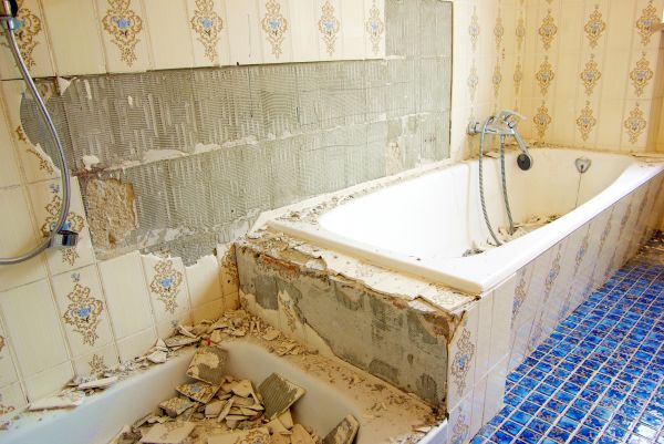Bathtub Demolition in Niceville