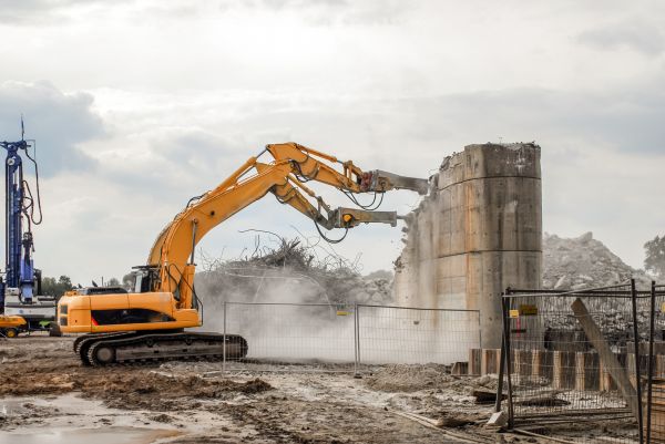 Silo Demolition in Niceville